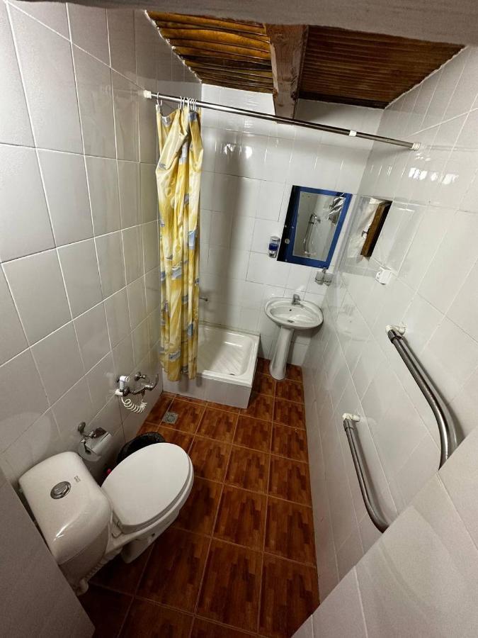 Отель MEKHTAR AMBAR Caravan Sarai XIX Бухара Экстерьер фото
