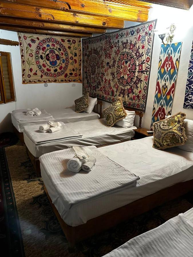 Отель MEKHTAR AMBAR Caravan Sarai XIX Бухара Экстерьер фото