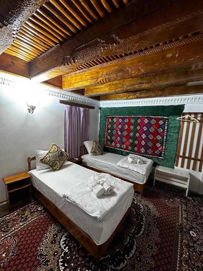 Отель MEKHTAR AMBAR Caravan Sarai XIX Бухара Экстерьер фото