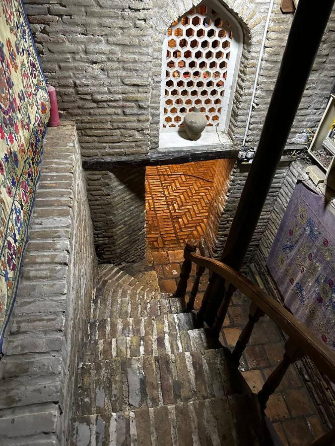 Отель MEKHTAR AMBAR Caravan Sarai XIX Бухара Экстерьер фото